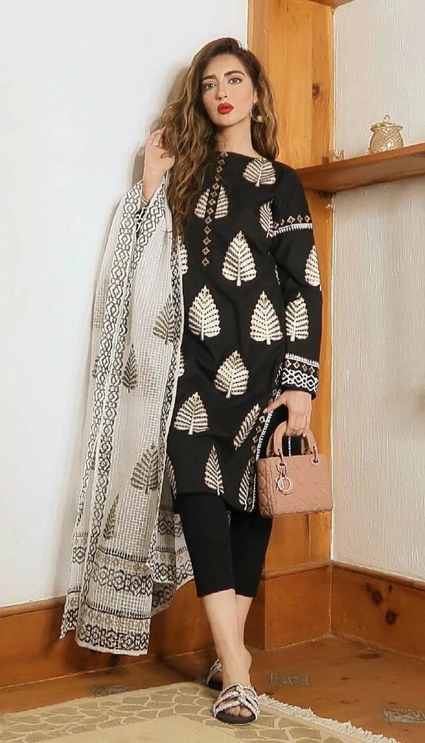 MARIA B - 3PC LAWN HEAVY EMBROIDERED SHIRT WITH ORGANZA PRINT DUPATTA - RB11046