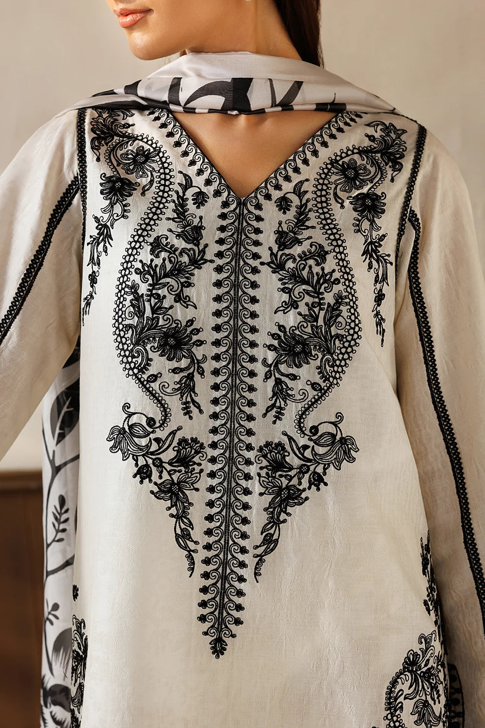 BAROQUE- 3PC EMBROIDERED DHANAK SHIRT WITH PRINTED SHAWL AND TROUSER - RB11226