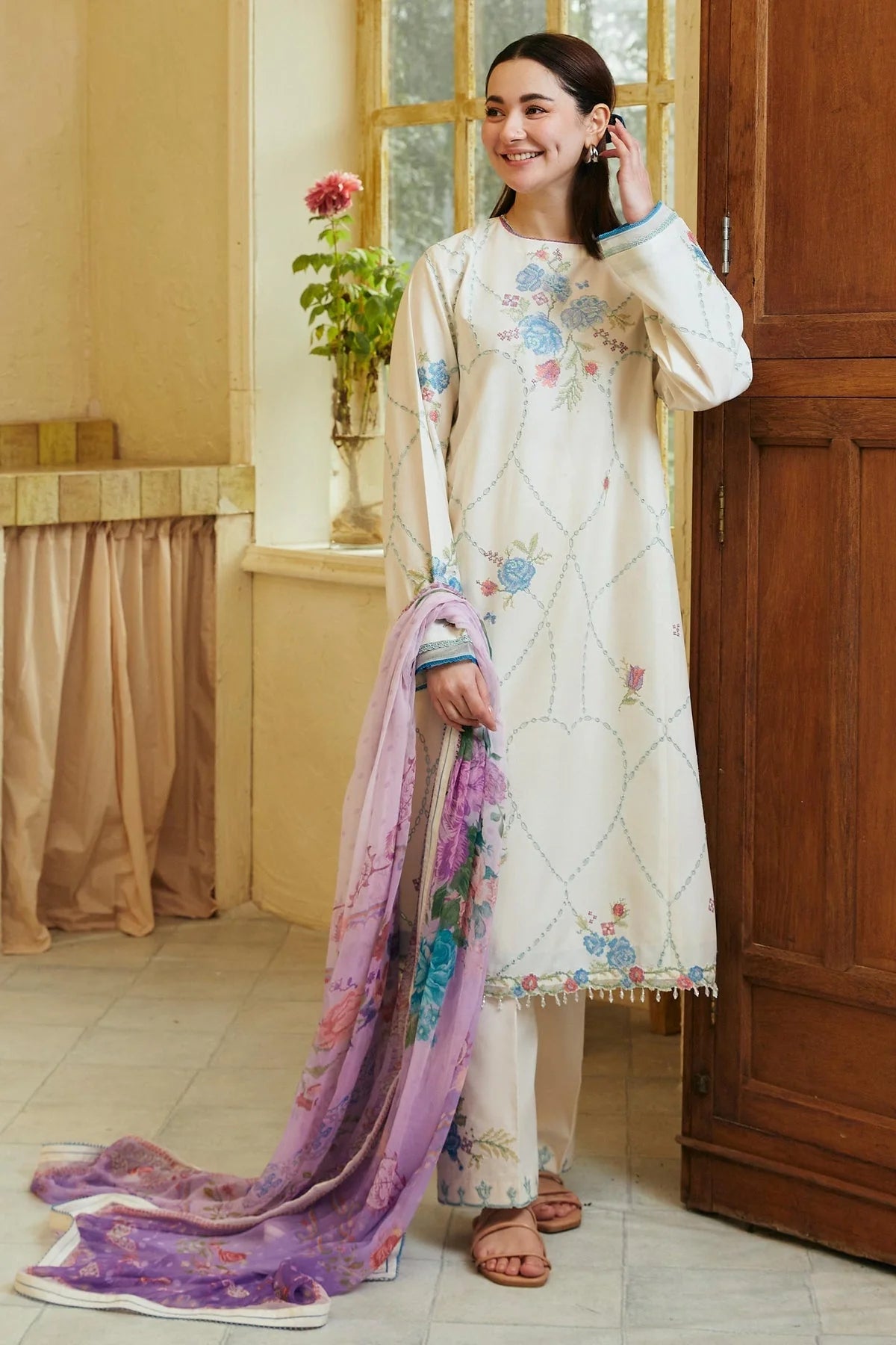 ZARA SHAH JAHAN - 3PC LAWN EMBROIDERED SHIRT WITH DIAMOND PRINTED DUPATTA AND TROUSER - RB11076