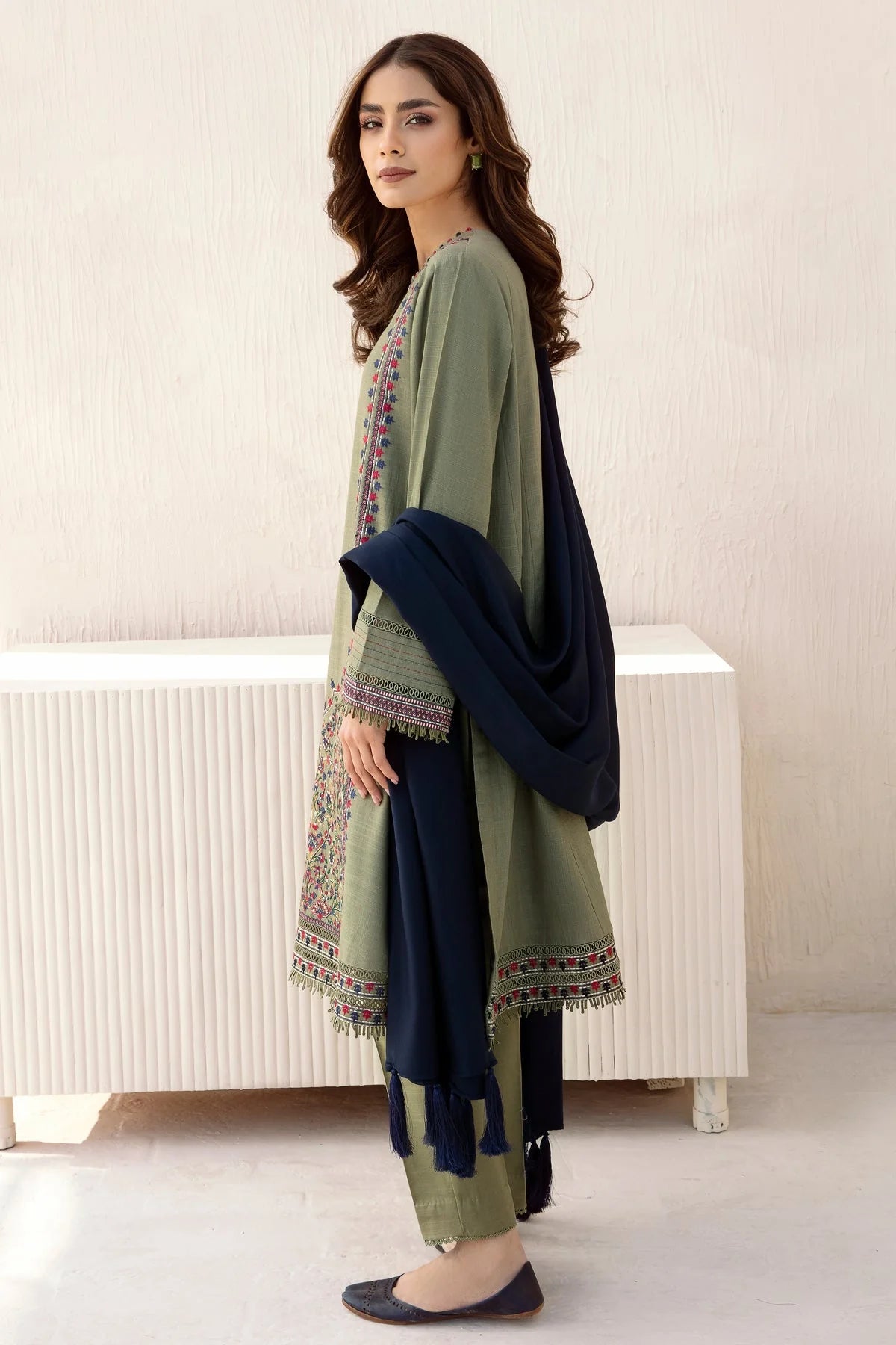 JAZMIN - 3PC SLUB KHADDAR EMBROIDERED SHIRT WITH DHANAK SHAWL AND TROUSER