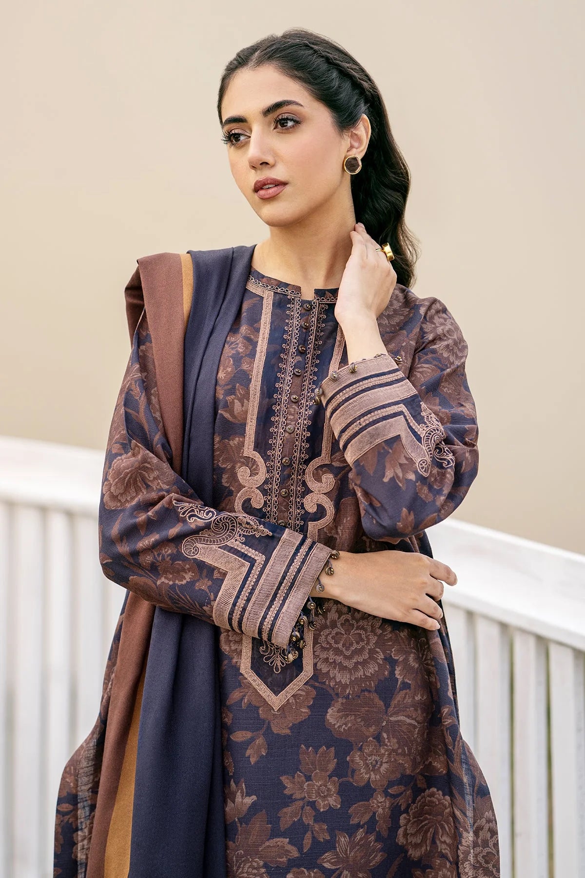 BAROQUE - 3PC KHADDAR PRINTED SHIRT WITH KHADDAR PRINTED DUPATTA AND TROUSER