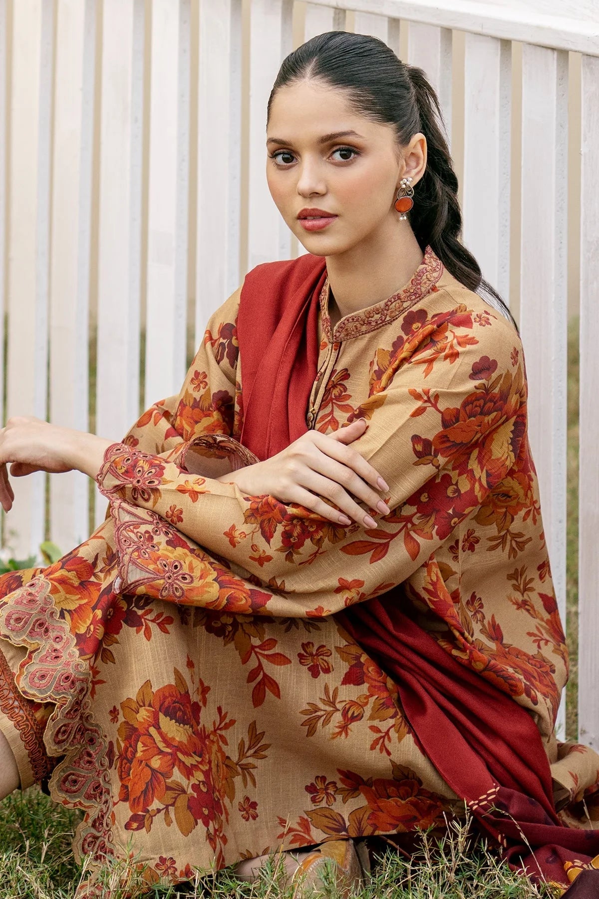 BAROQUE - 3PC KHADDAR PRINTED SHIRT WITH KHADDAR PRINTED DUPATTA AND TROUSER