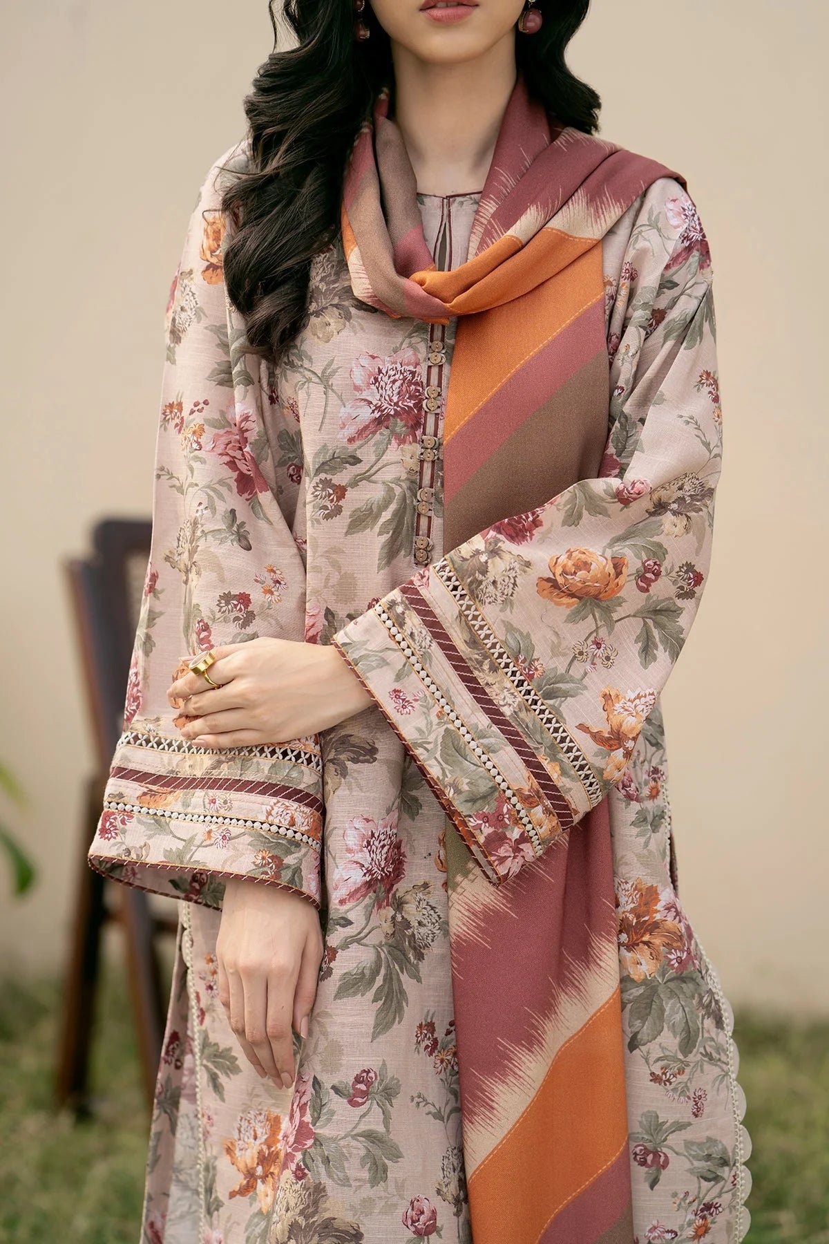 BAROQUE - 3PC KHADDAR PRINTED SHIRT WITH KHADDAR PRINTED DUPATTA AND TROUSER