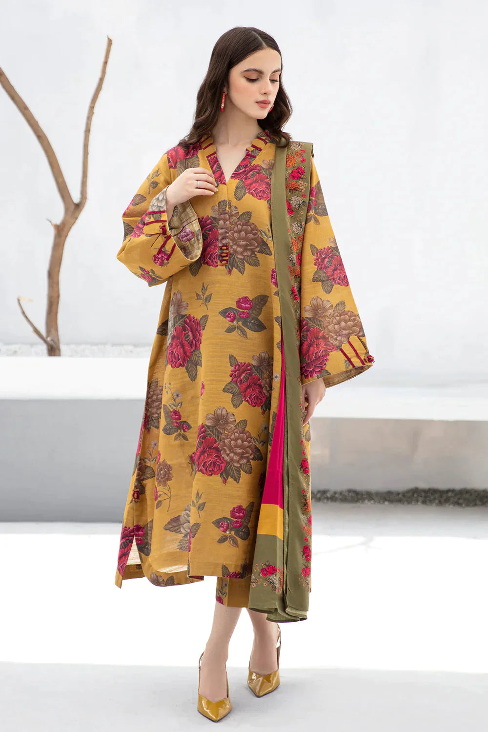 BAROQUE - 3PC KARANDI PRINTED SHIRT WITH KARANDI PRINTED DUPATTA AND TROUSER