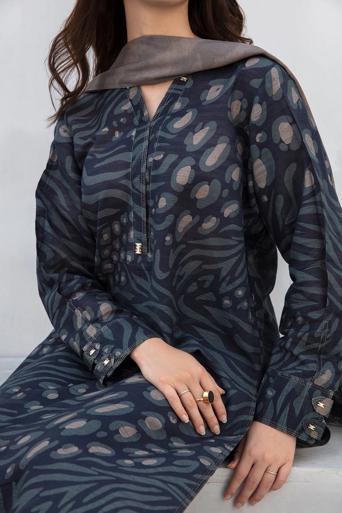 BAROQUE - 3PC KARANDI PRINTED SHIRT WITH KARANDI PRINTED DUAPTTA AND TROUSER