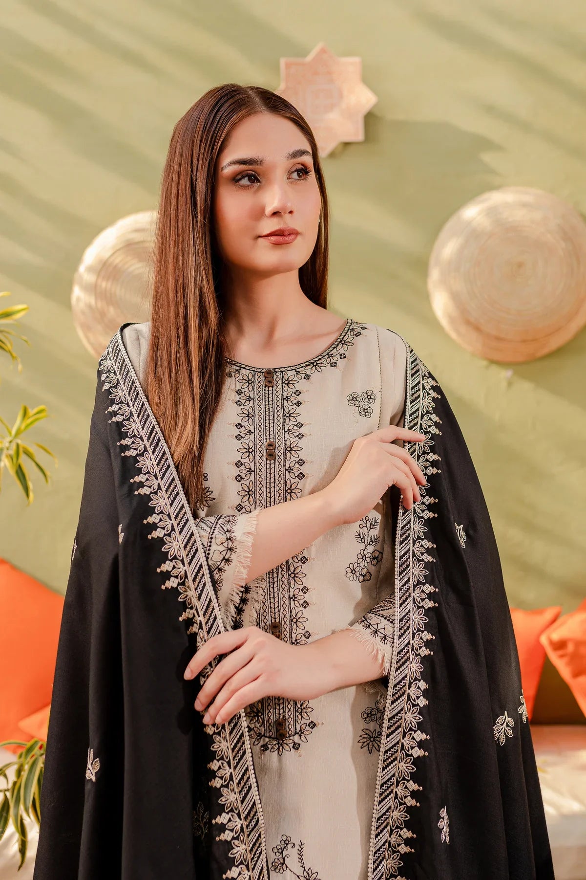 BATIK - 3PC LAWN EMBROIDERED SHIRT WITH CHIFFON EMBROIDERED DUPATTA AND TROUSER - RB11031