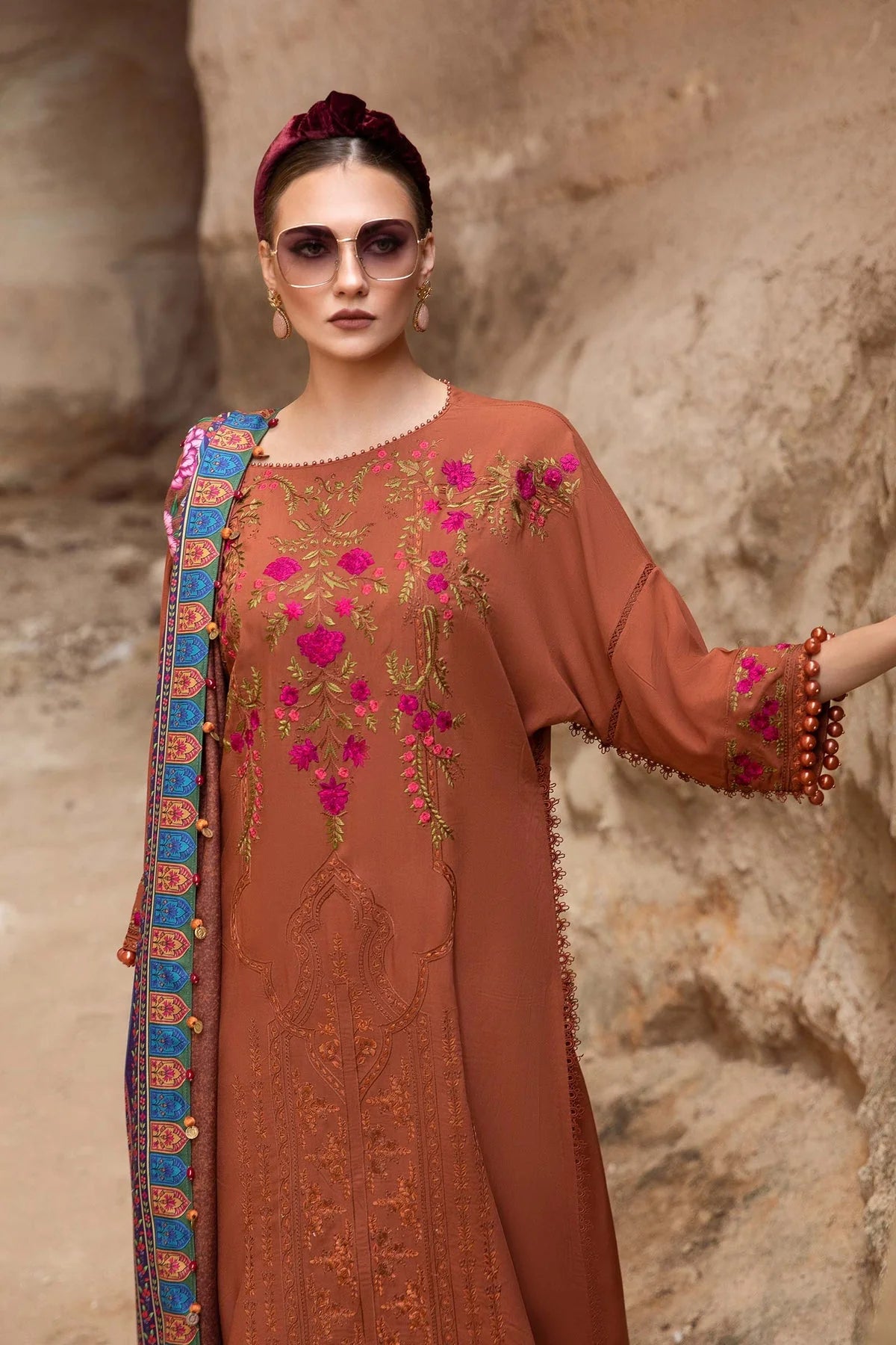 MARIA B - 3PC LAWN EMBROIDERED SHIRT WITH PRINTED LAWN DUPATTA AND TROUSER - RB11043