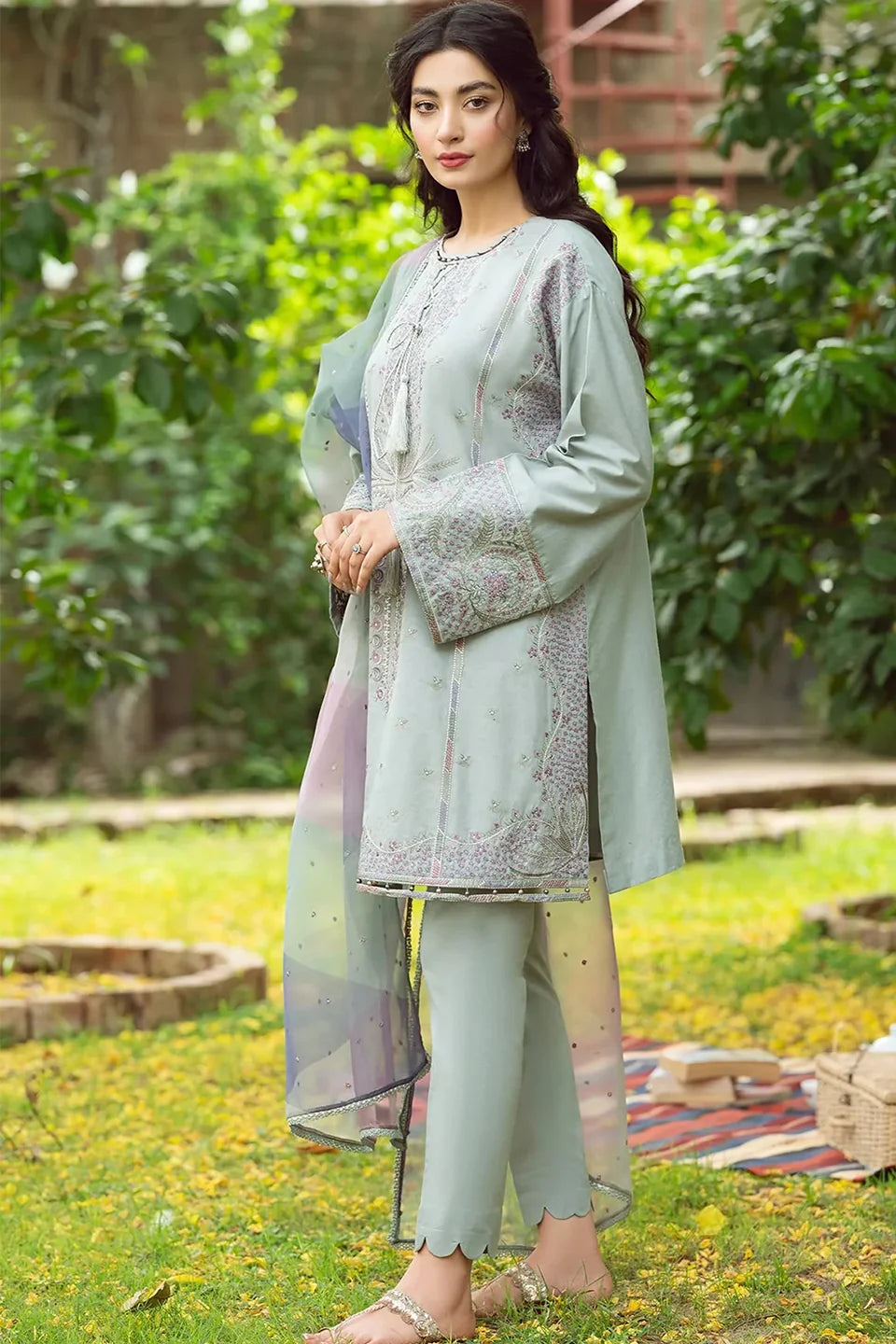 JAZMIN - 3PC LAWN EMBROIDERED SHIRT AND ORGANZA PRINTED DUPATTA WITH TROUSER - RB11042