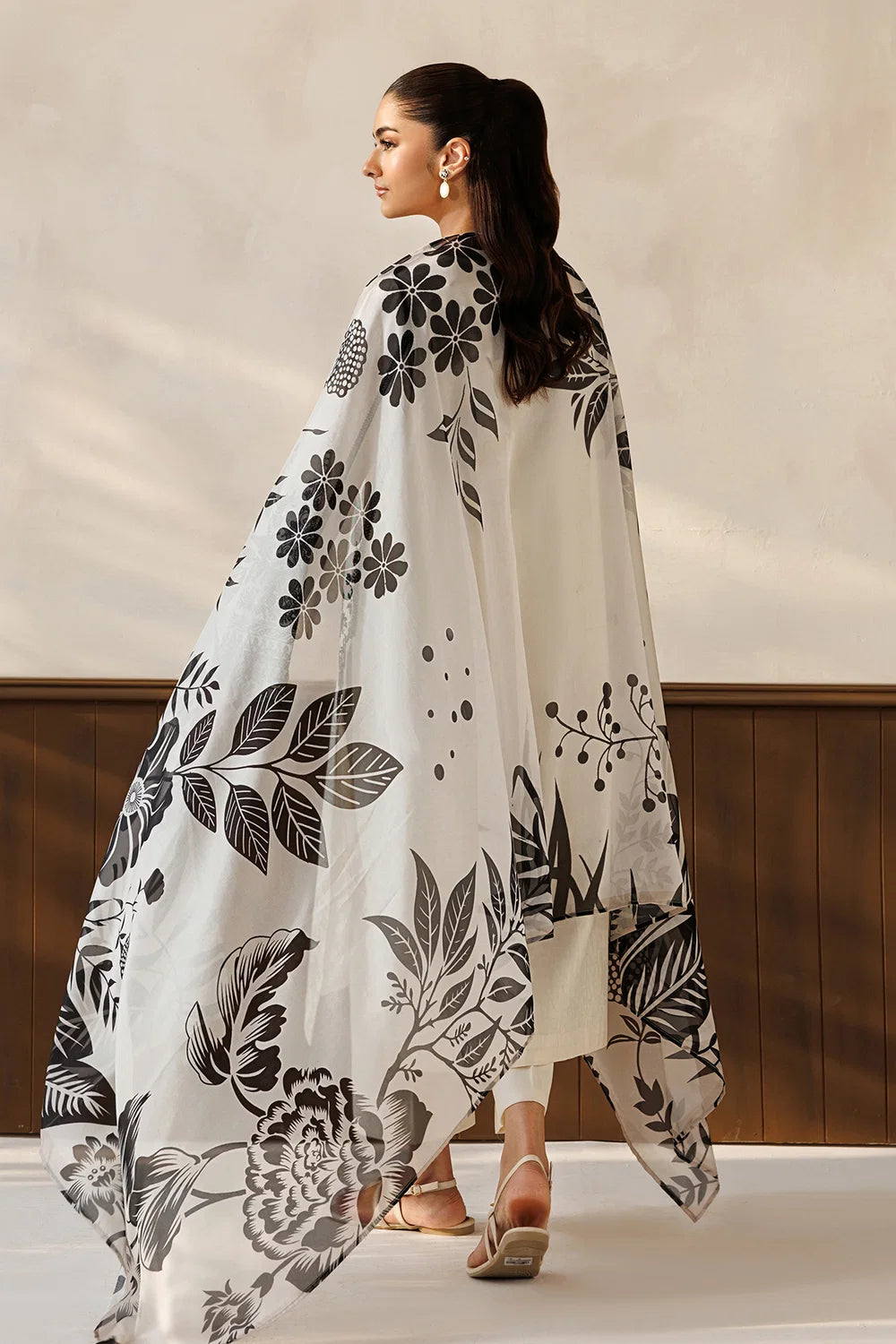 BAROQUE- 3PC EMBROIDERED DHANAK SHIRT WITH PRINTED SHAWL AND TROUSER - RB11226