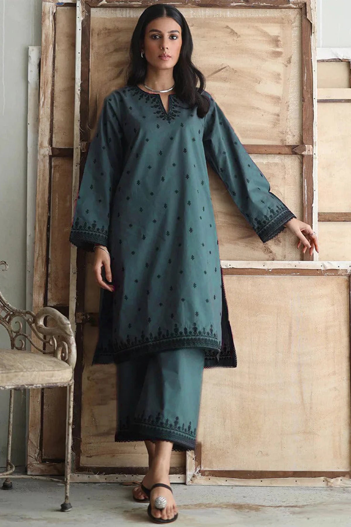 BAKHIYA - 2PC KHAADAR EMBROIDERED SHIRT WITH KHADDAR TROUSER - RB11099