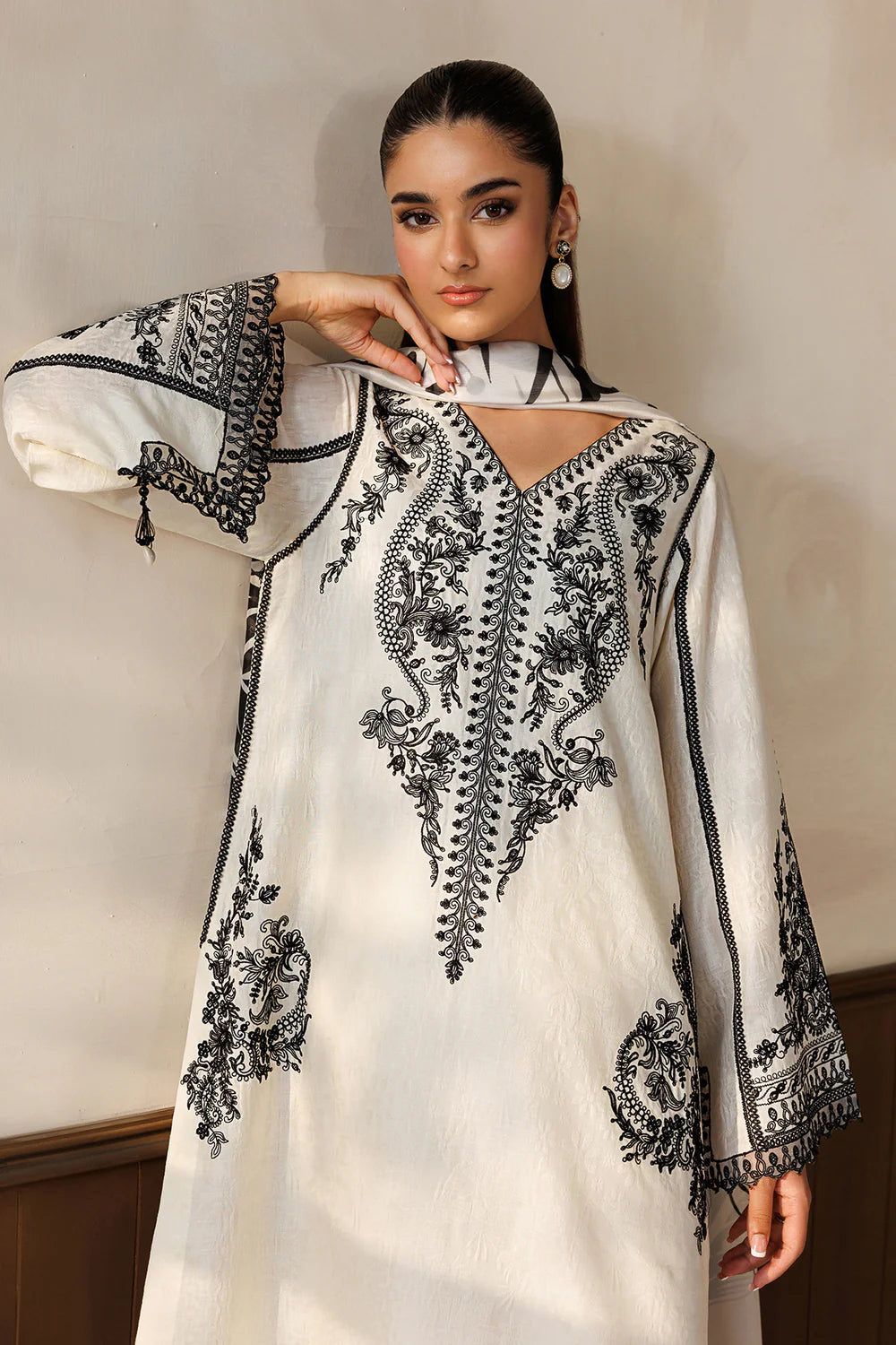 BAROQUE- 3PC EMBROIDERED DHANAK SHIRT WITH PRINTED SHAWL AND TROUSER - RB11226